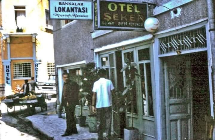 İstanbul’un En eski lokantaların’dan Perşembe pazarı Tarihi Bankalar Lokantası