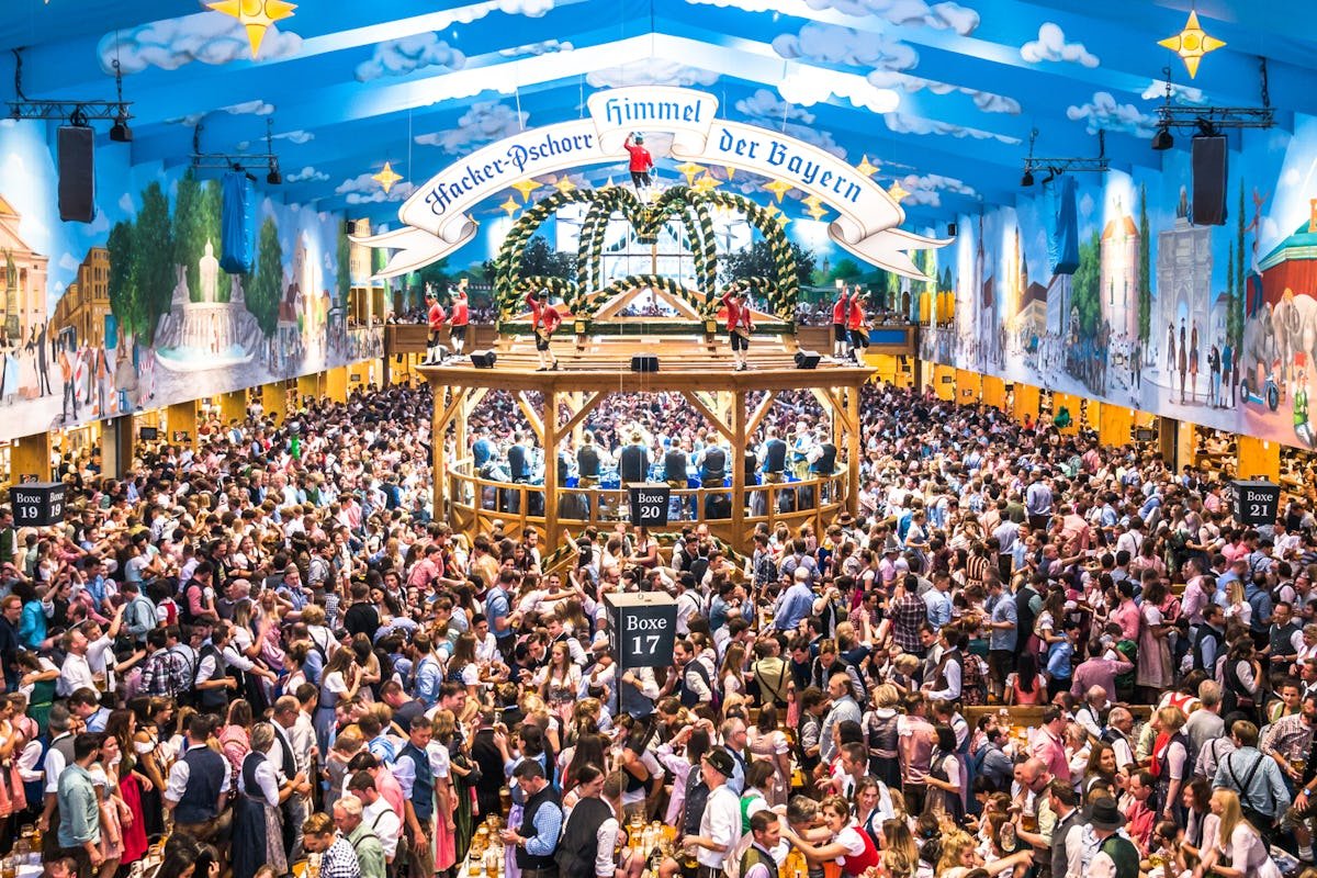 Almanya’nın dünyaca ünlü “Oktoberfest” bira festivali başlıyor