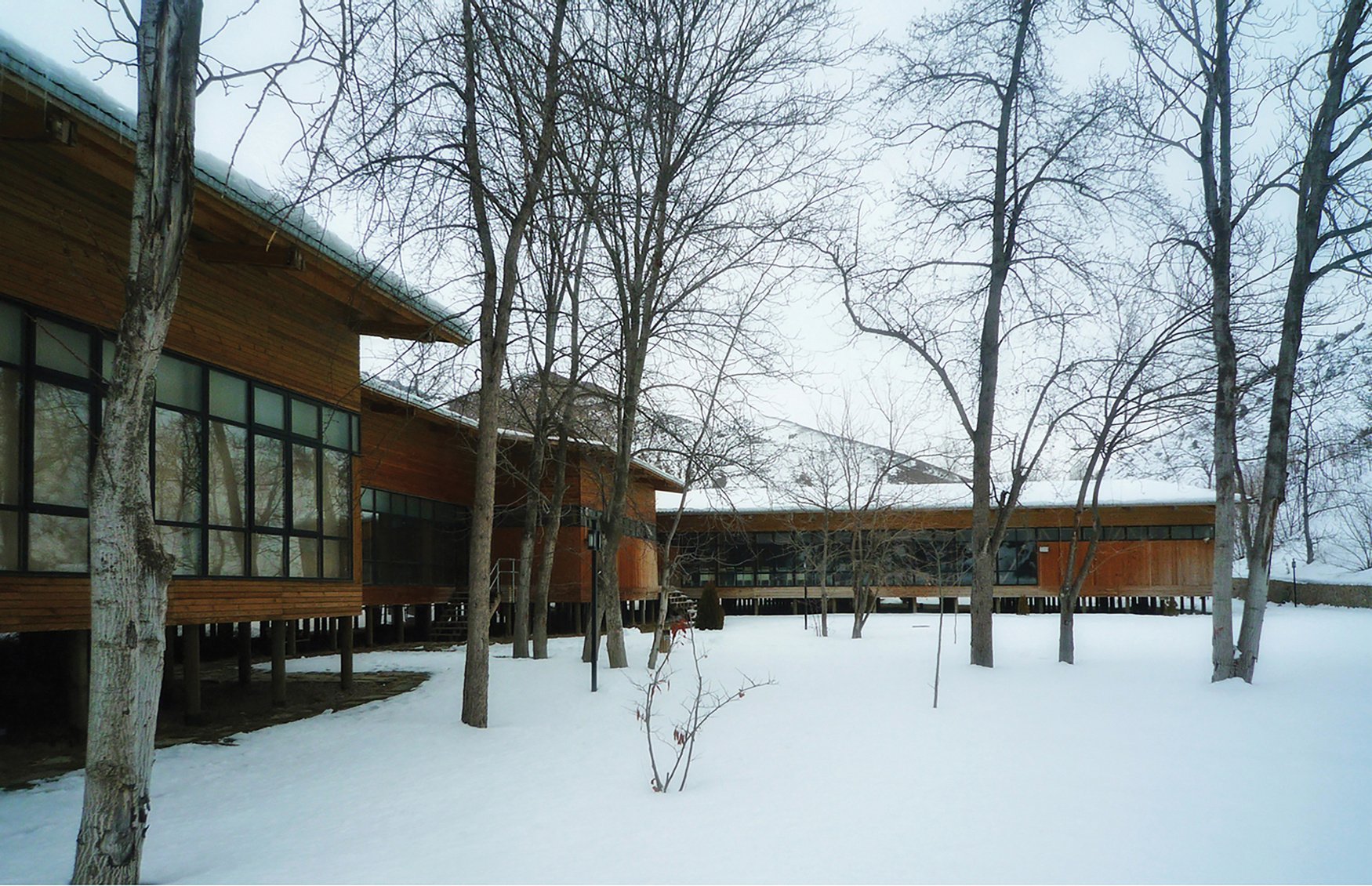 Gümüşhane’de Nevzat Sayın İmzalı Modern Bir Yapı