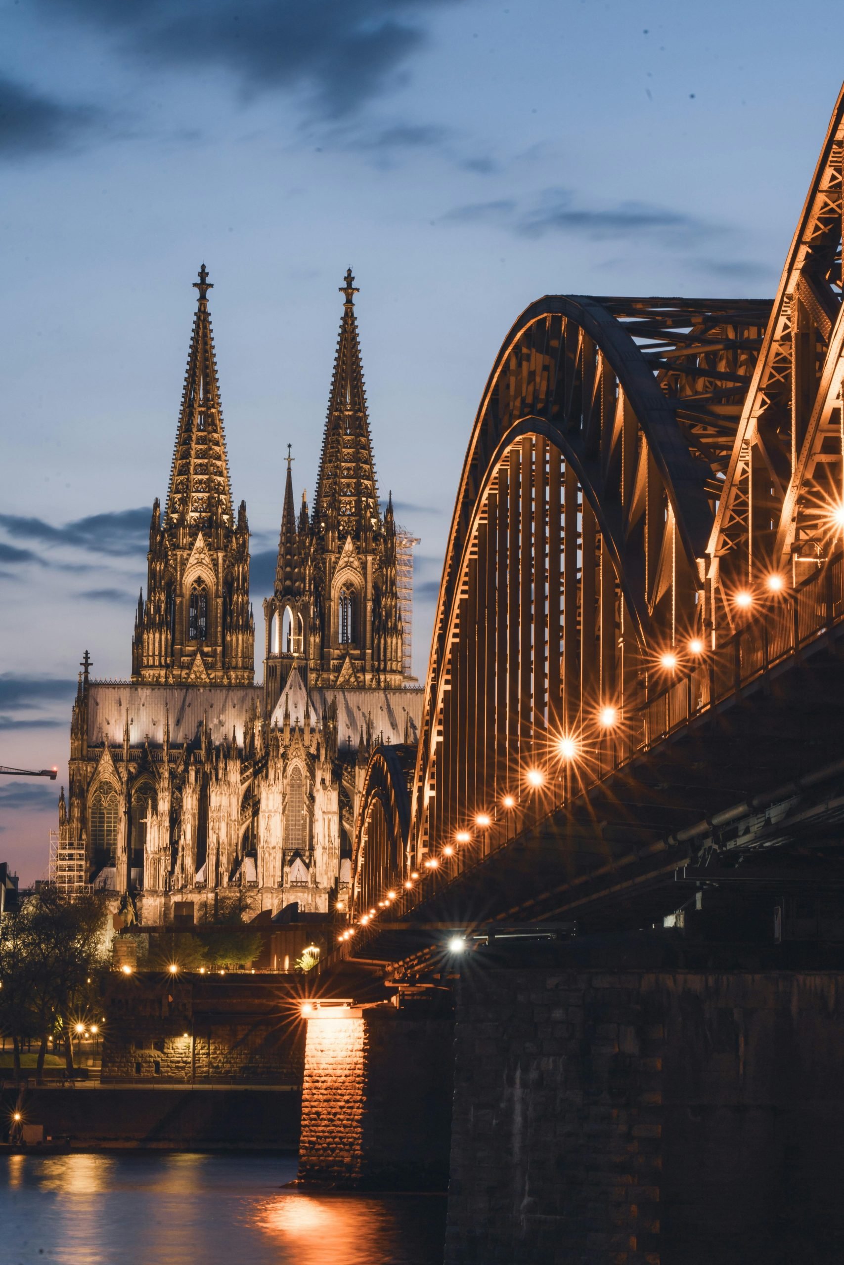 Köln Gezi Rehberi